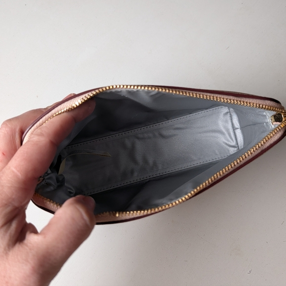 Kate Spade Sparkling Gold Cosmetic Case 8" x 6" - Picture 4 of 4